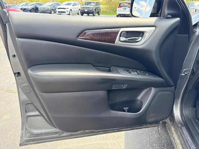 used 2015 Nissan Pathfinder car, priced at $10,000