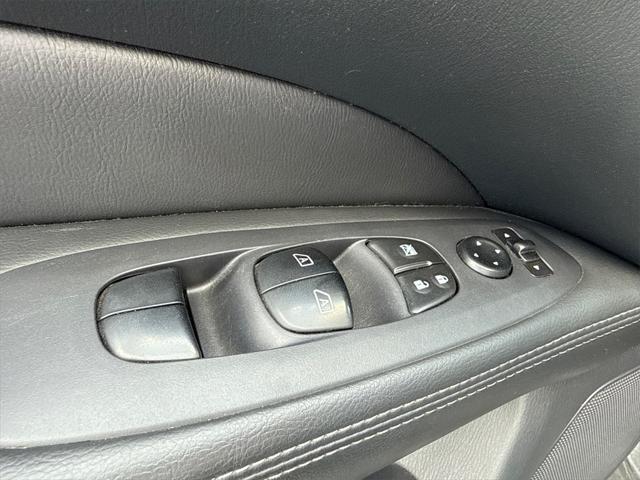 used 2015 Nissan Pathfinder car, priced at $10,000
