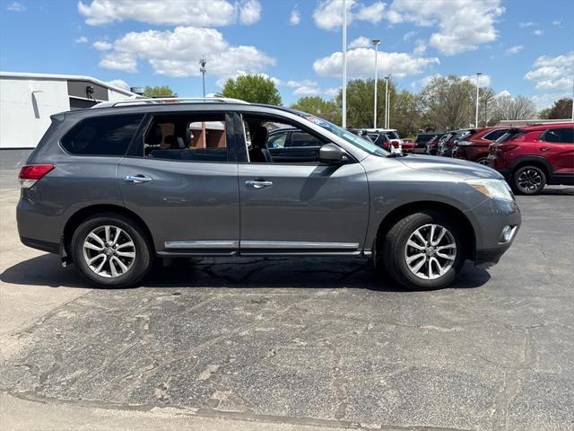 used 2015 Nissan Pathfinder car, priced at $10,000
