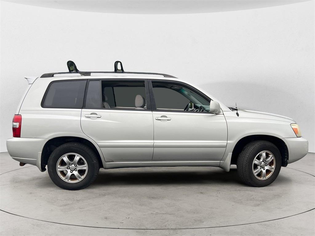 used 2007 Toyota Highlander car, priced at $6,000