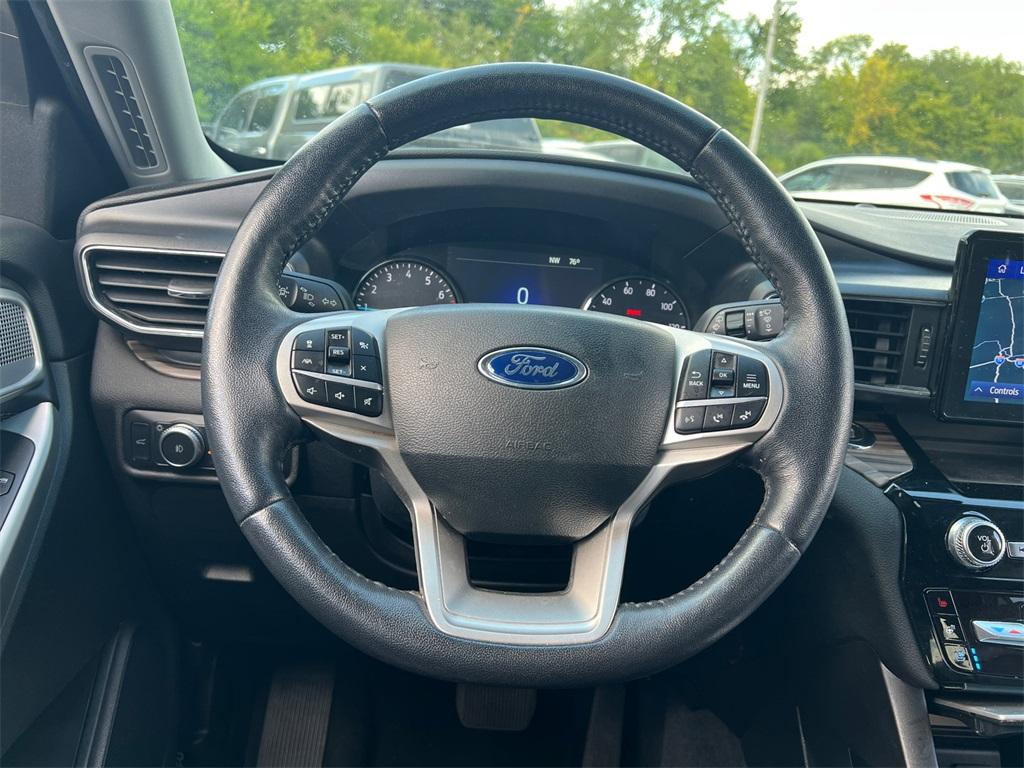 used 2022 Ford Explorer car, priced at $35,000