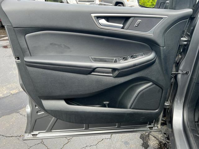 used 2023 Ford Edge car, priced at $29,000