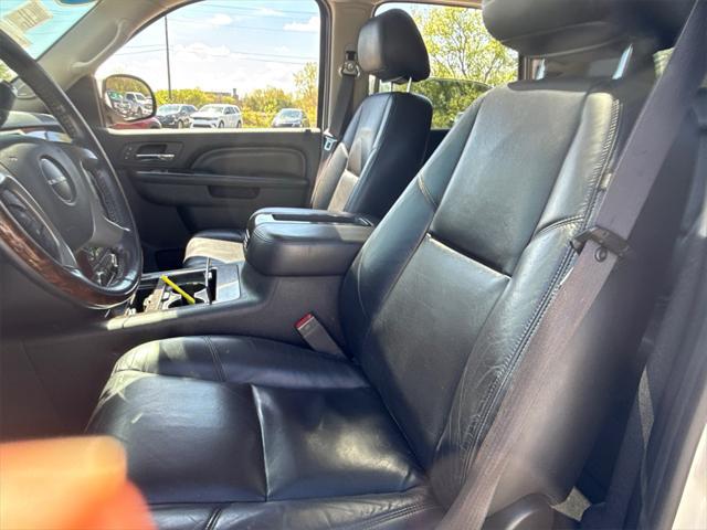 used 2012 GMC Yukon car, priced at $9,500