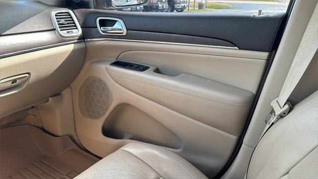 used 2014 Jeep Grand Cherokee car, priced at $11,500