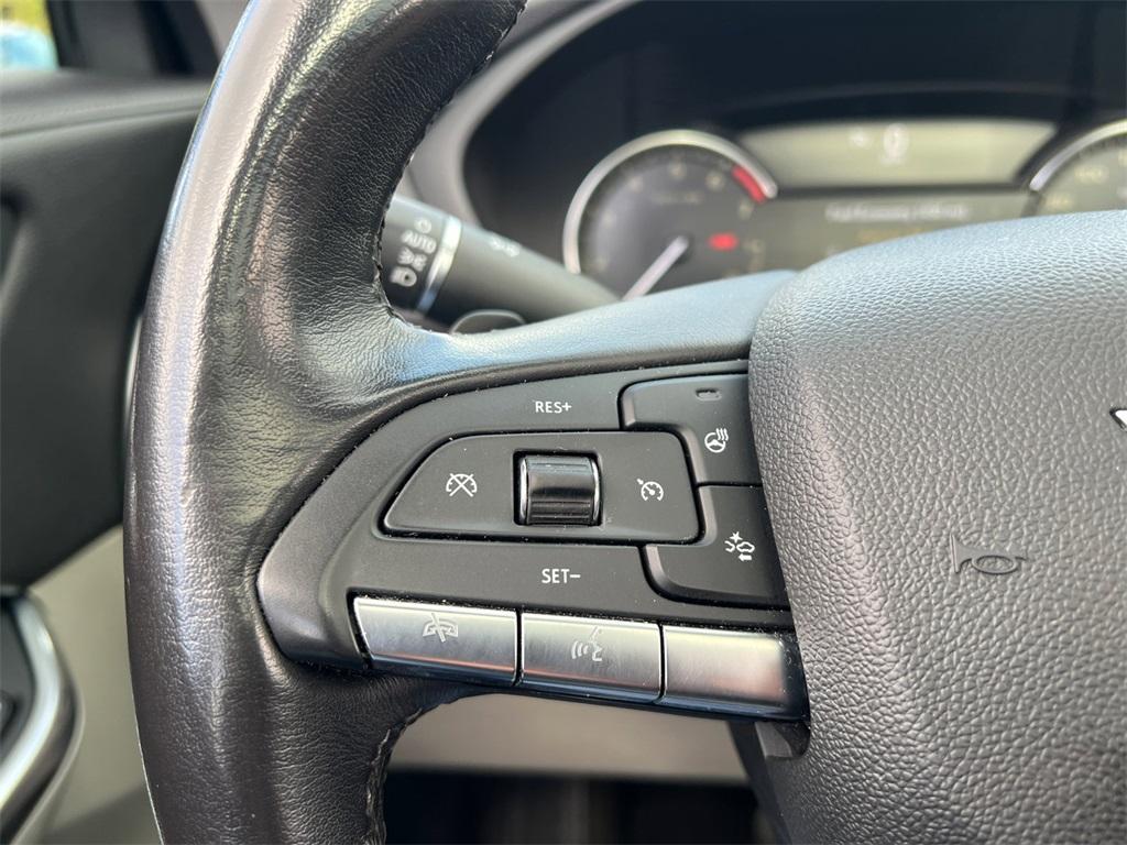 used 2021 Cadillac XT4 car, priced at $22,500