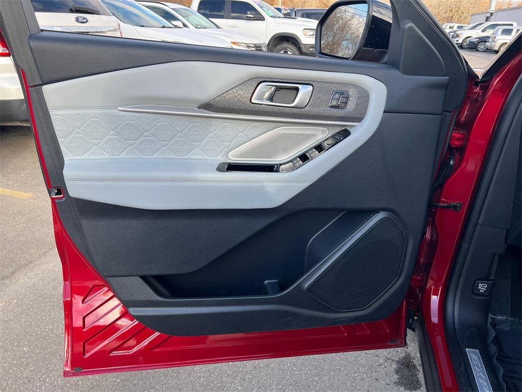 used 2025 Ford Explorer car, priced at $51,500