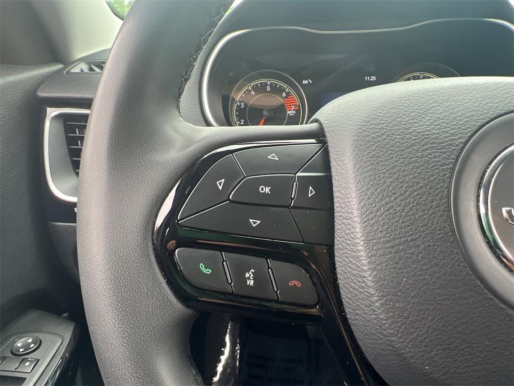 used 2023 Jeep Cherokee car, priced at $24,000
