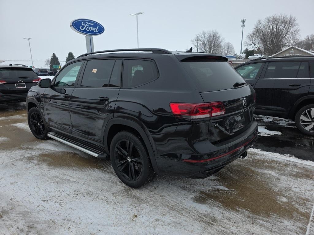 used 2022 Volkswagen Atlas car, priced at $30,000