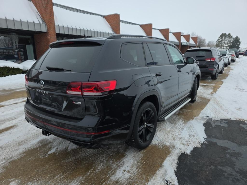 used 2022 Volkswagen Atlas car, priced at $30,000