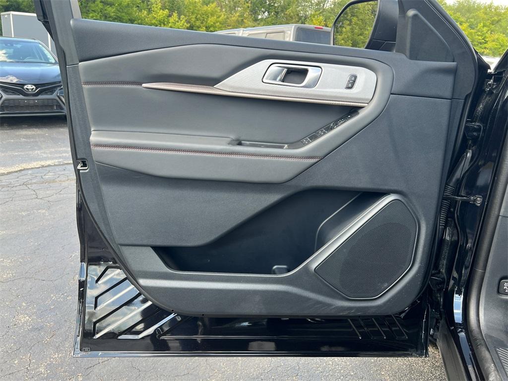 used 2025 Ford Explorer car, priced at $37,500