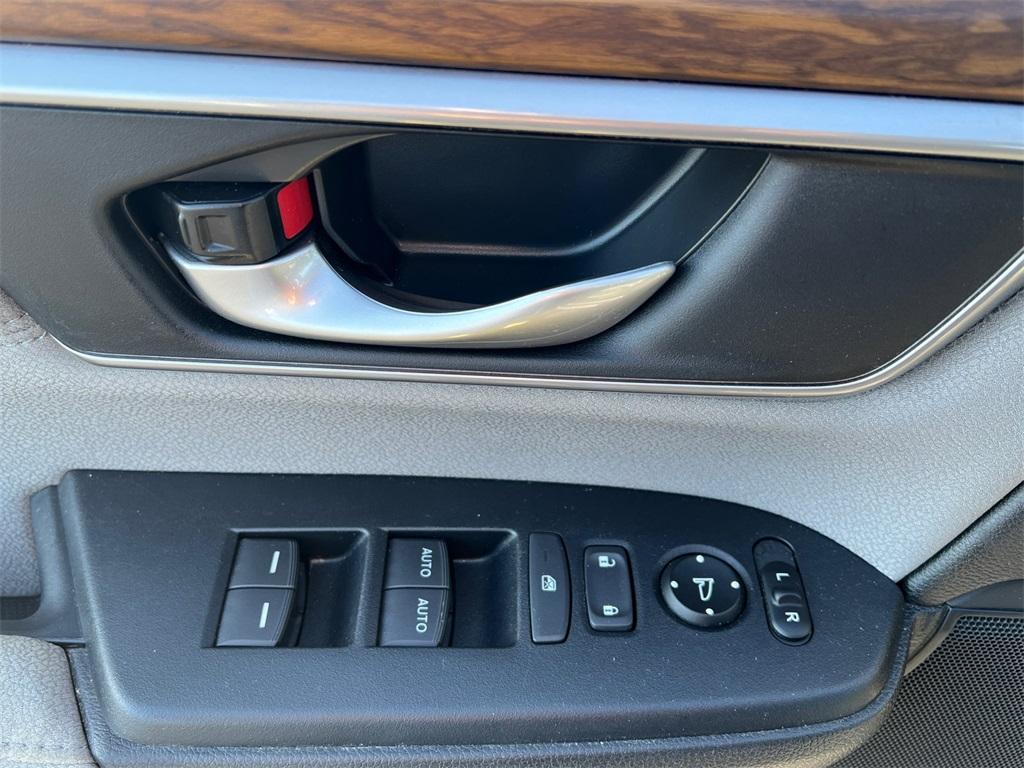 used 2019 Honda CR-V car, priced at $20,000