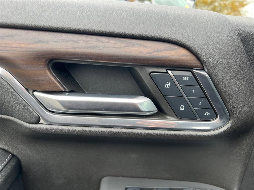 used 2024 GMC Sierra 1500 car, priced at $50,500