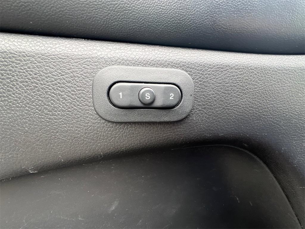 used 2019 Jeep Grand Cherokee car, priced at $17,000