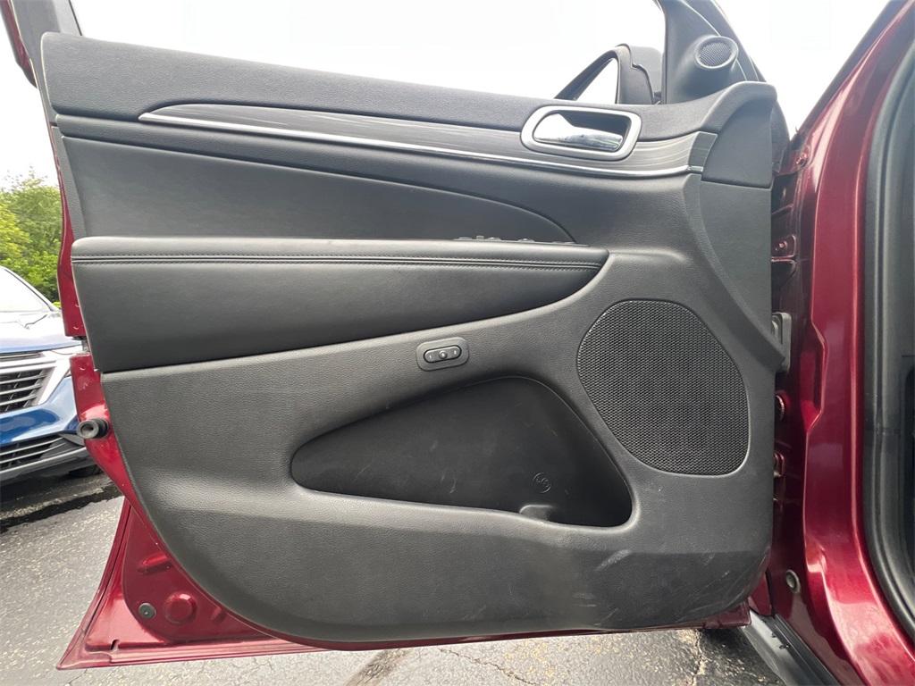 used 2019 Jeep Grand Cherokee car, priced at $17,000