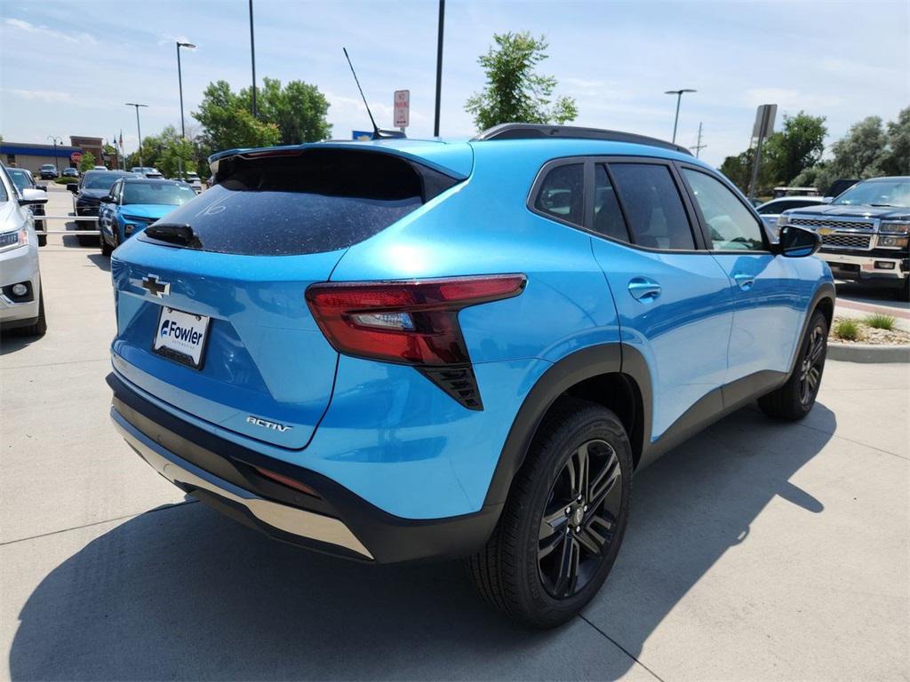 new 2025 Chevrolet Trax car, priced at $25,549