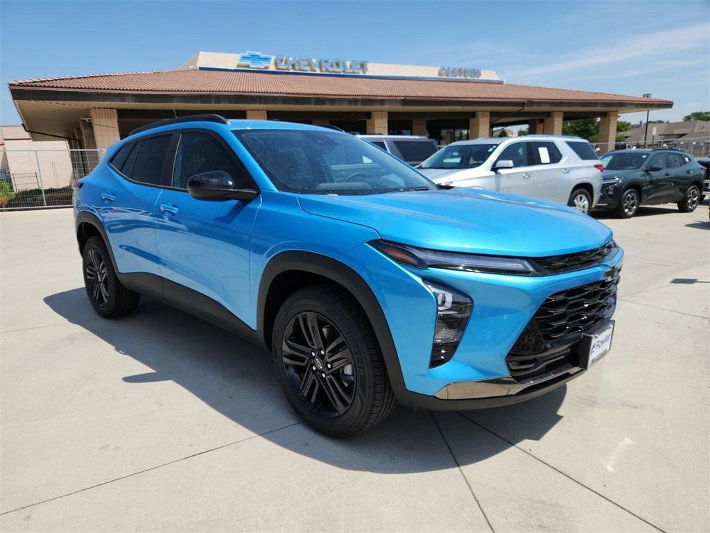 new 2025 Chevrolet Trax car, priced at $25,549