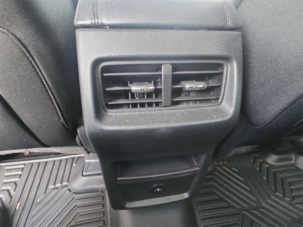 used 2024 Ford Edge car, priced at $26,943