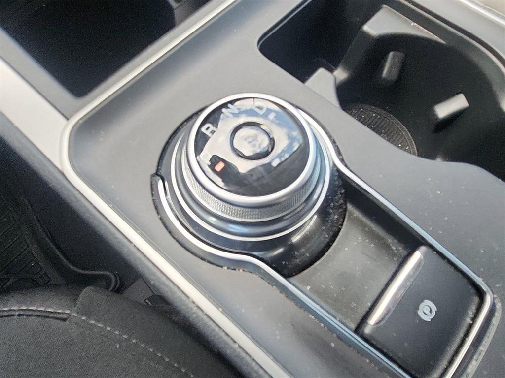 used 2024 Ford Edge car, priced at $26,943