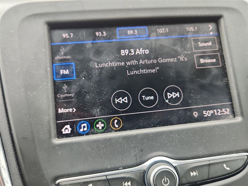 used 2020 Chevrolet Equinox car, priced at $19,142