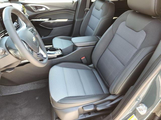 new 2025 Chevrolet Trax car, priced at $23,709