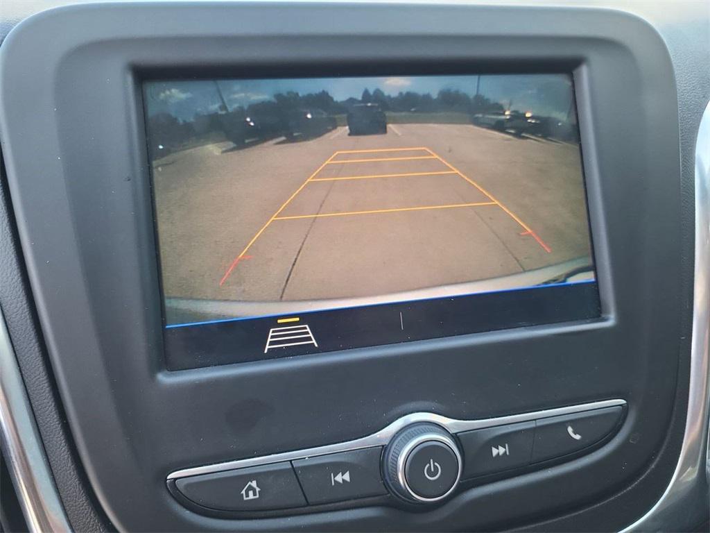 used 2021 Chevrolet Equinox car, priced at $17,223