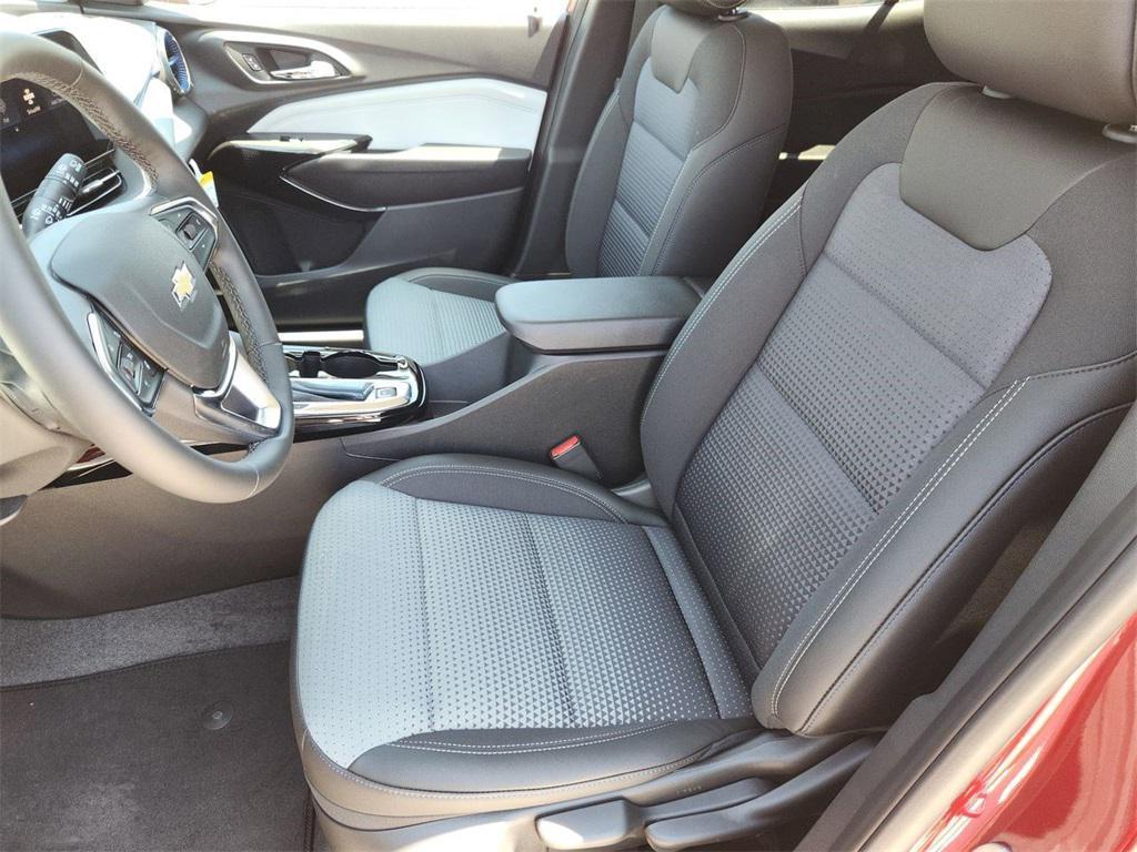 new 2025 Chevrolet Trax car, priced at $24,199