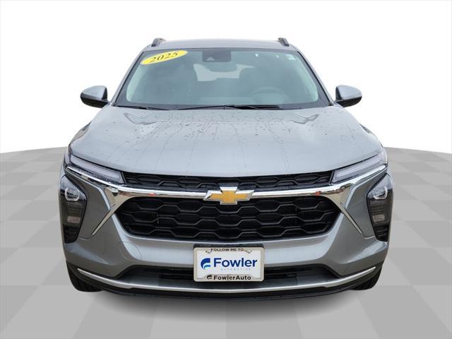 new 2025 Chevrolet Trax car, priced at $26,084