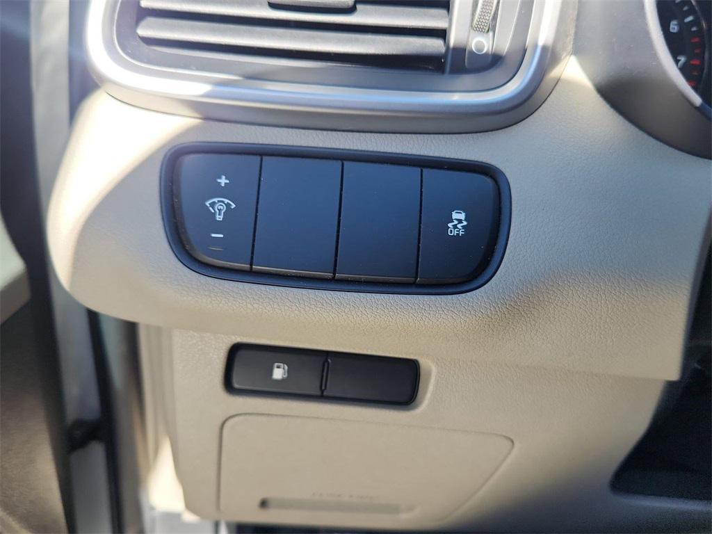 used 2018 Kia Sorento car, priced at $13,178