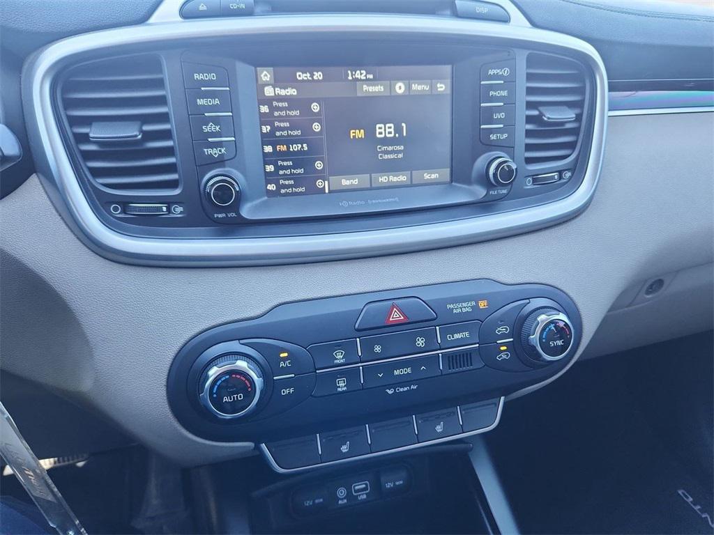 used 2018 Kia Sorento car, priced at $13,178