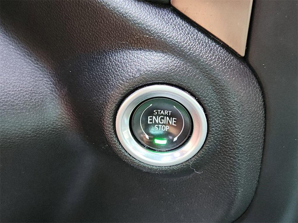 used 2021 Chevrolet Silverado 1500 car, priced at $43,794