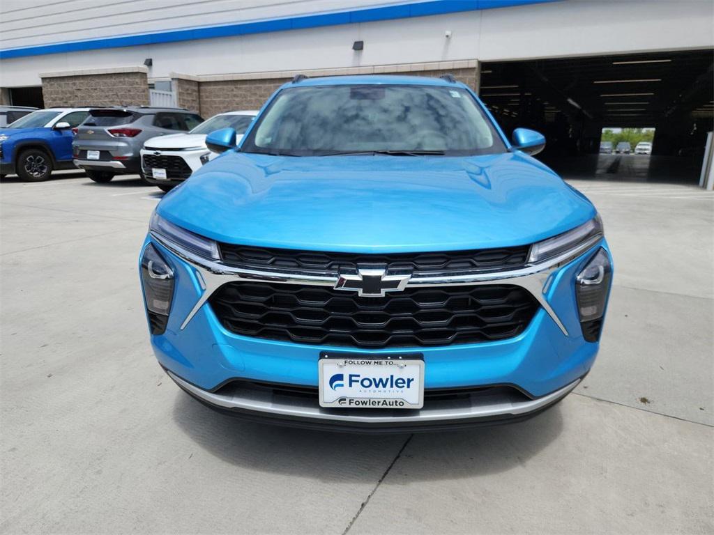 new 2025 Chevrolet Trax car, priced at $25,403