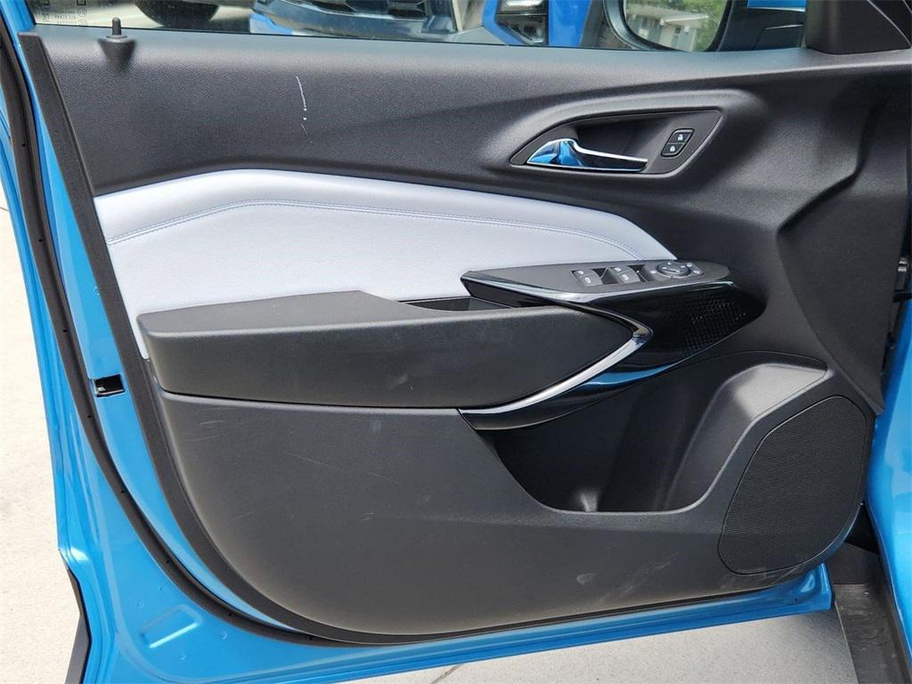 new 2025 Chevrolet Trax car, priced at $25,403