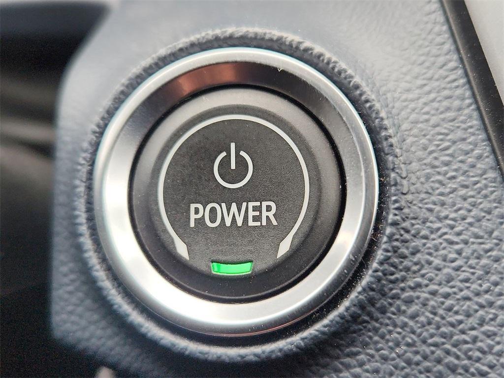 used 2022 Chevrolet Bolt EUV car, priced at $21,364