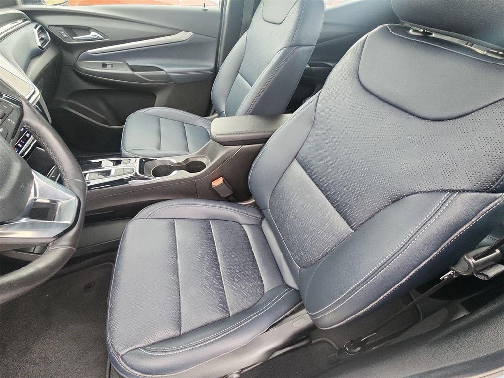 used 2022 Chevrolet Bolt EUV car, priced at $21,364