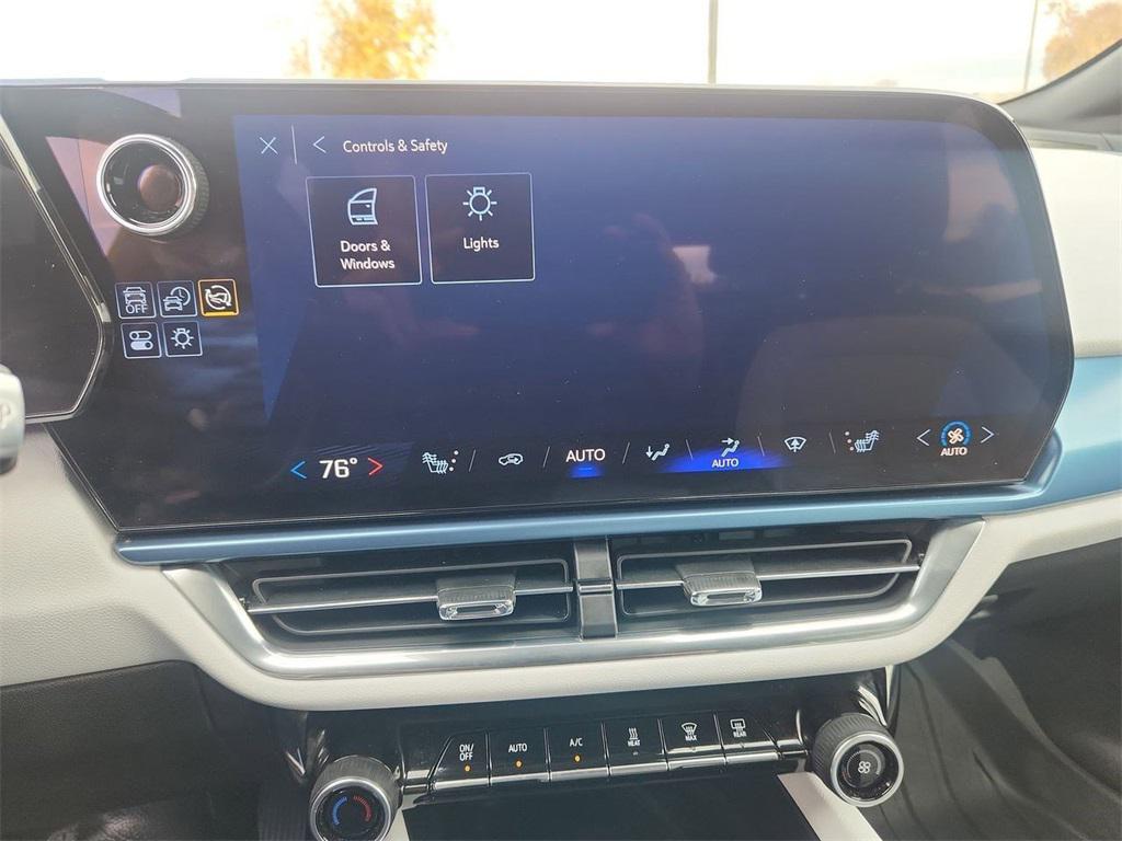 used 2024 Chevrolet Equinox EV car, priced at $25,094