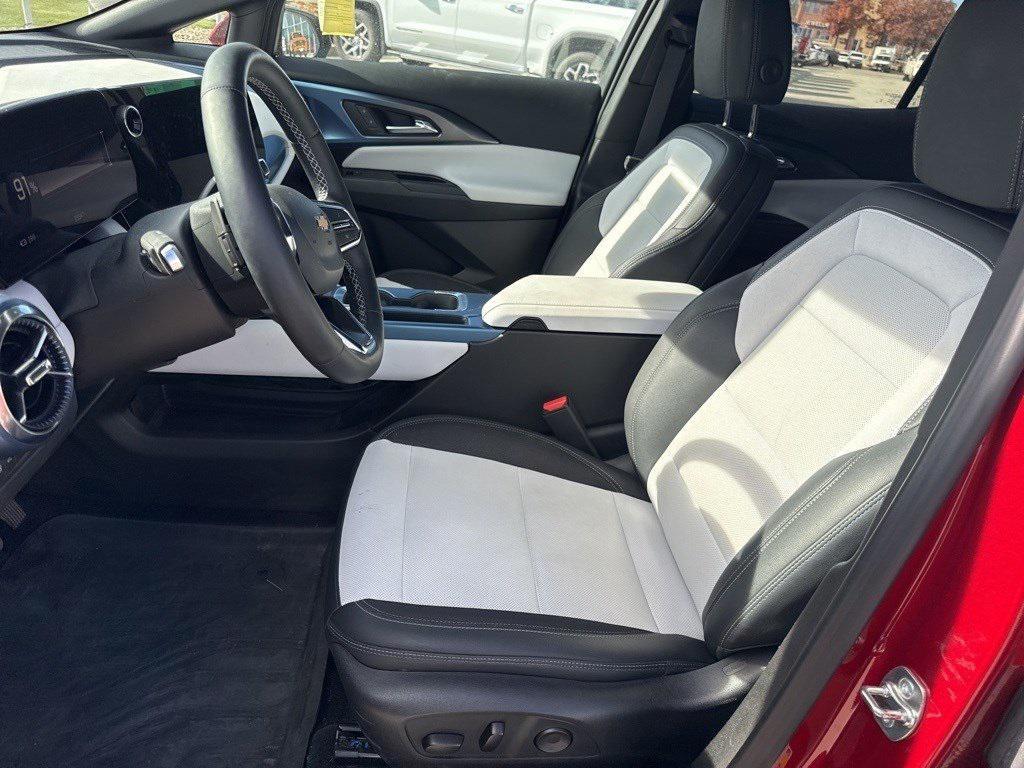 used 2024 Chevrolet Equinox EV car, priced at $26,154