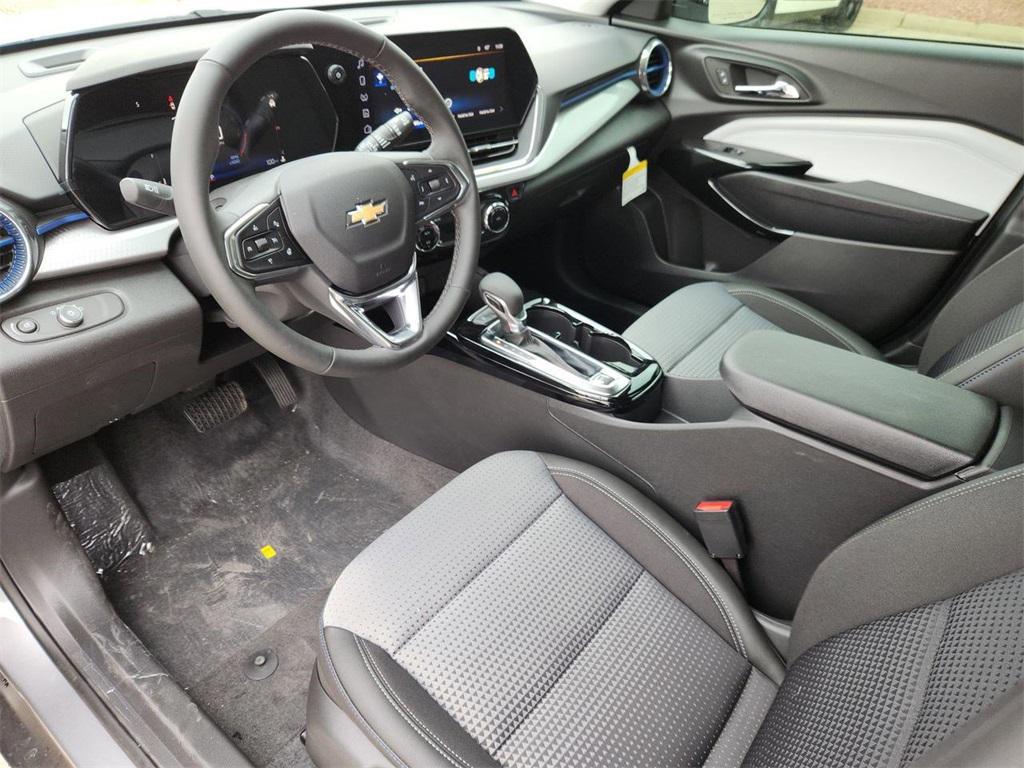 new 2025 Chevrolet Trax car, priced at $23,734