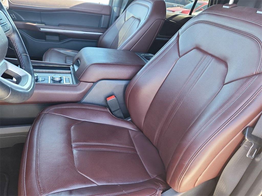 used 2024 Ford Expedition car, priced at $45,837