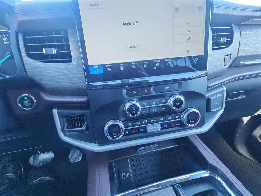 used 2024 Ford Expedition car, priced at $45,837