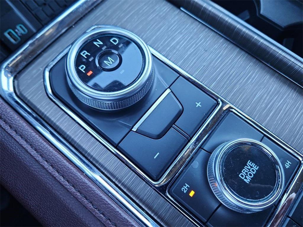 used 2024 Ford Expedition car, priced at $45,837
