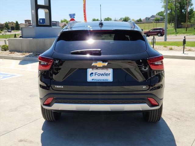new 2025 Chevrolet Trax car, priced at $26,184