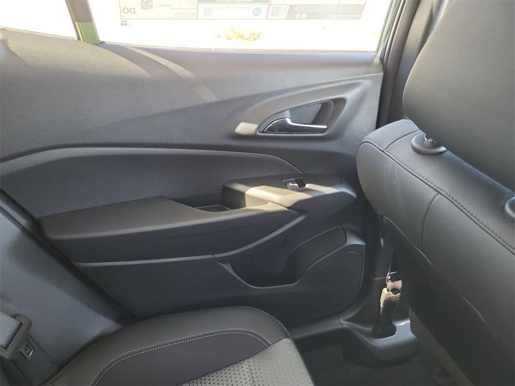 new 2025 Chevrolet Trax car, priced at $24,008