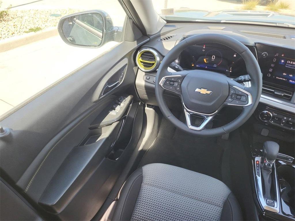 new 2025 Chevrolet Trax car, priced at $24,008