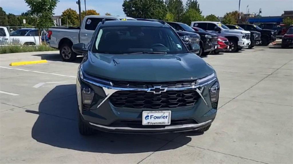 new 2025 Chevrolet Trax car, priced at $24,008