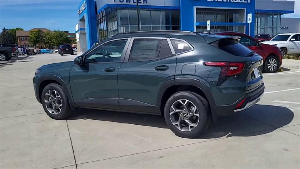 new 2025 Chevrolet Trax car, priced at $24,008