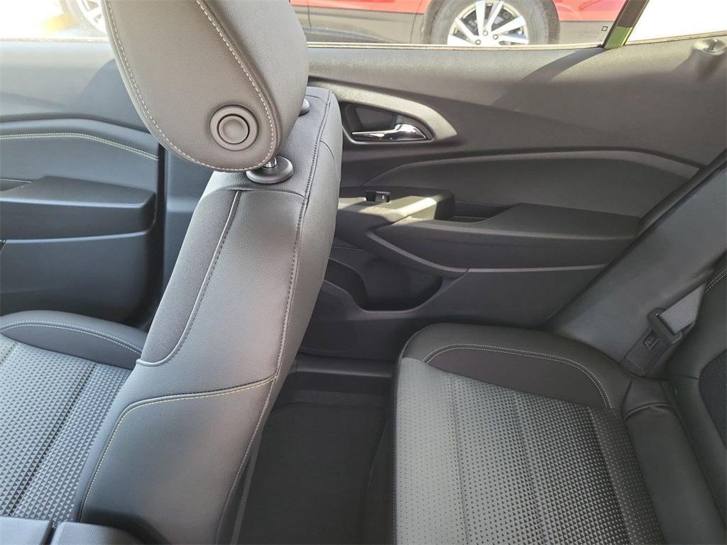 new 2025 Chevrolet Trax car, priced at $24,008
