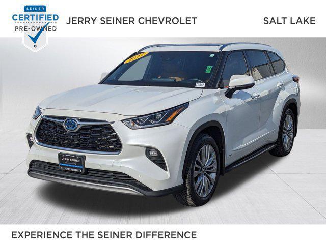 used 2022 Toyota Highlander Hybrid car, priced at $42,953
