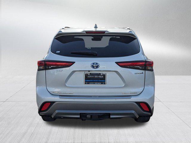 used 2022 Toyota Highlander Hybrid car, priced at $42,953