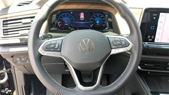 new 2025 Volkswagen Atlas car, priced at $39,999