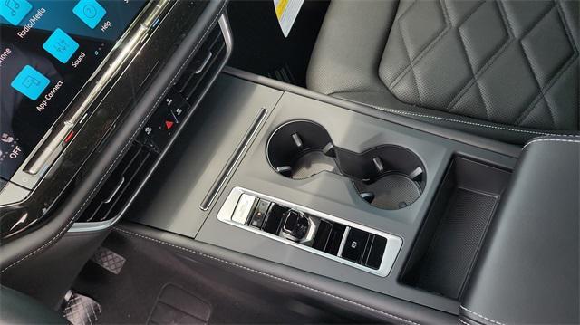 new 2025 Volkswagen Atlas car, priced at $36,799